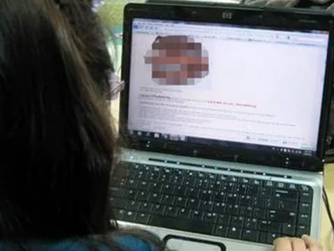 Bị tống tiền khi hẹn hò online, quay clip nhạy cảm