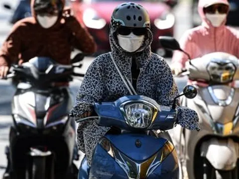 Từ nay đến hết tháng 5, Bắc và Trung Bộ đón 2 đợt nắng nóng, có nơi hơn 42 độ C