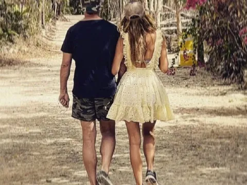 Chân dung Hoa hậu sau ly hôn đại gia vẫn ở nhà trăm tỷ, sẵn sàng chi 75 tỷ đồng chỉ để tổ chức sinh nhật