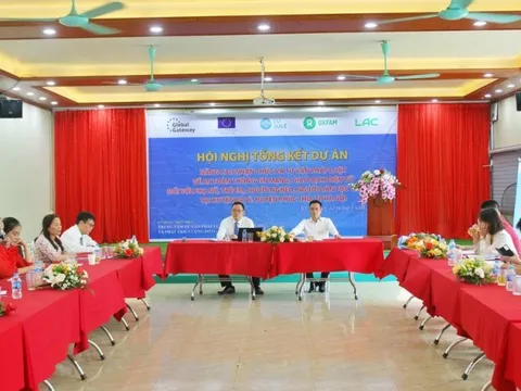 Trang bị kiến thức trên không gian mạng cho người dân tại địa bàn khó khăn