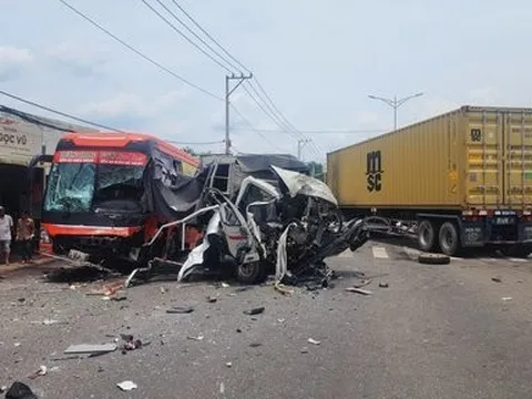 Bình phước: Tai nạn liên hoàn giữa 4 ô tô