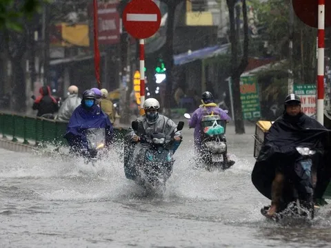 Thời tiết ngày 12/5: Bắc Bộ mưa vừa và dông, Nam Bộ nắng nóng gay gắt