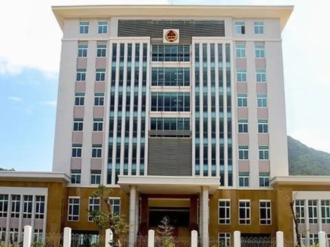 Cục Thuế Bình Định bị trộm 'ghé thăm'