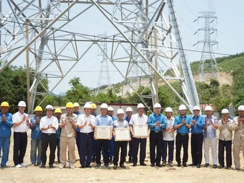 Phát động chiến dịch thi đua nước rút “45 ngày đêm hoàn thành các dự án đường dây 500 kV mạch 3 từ Quảng Trạch đến Phố Nối”