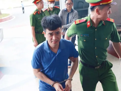 Vụ án Việt Á: Tiết lộ về 54 sổ tiết kiệm đứng tên người thân của Phan Quốc Việt