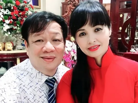 Nhan sắc nữ ca sĩ lấy chồng đại gia hơn 13 tuổi, ở nhà 100 tỷ gây chú ý khi chưa từng xin tiền chồng vì lý do "đặc biệt"
