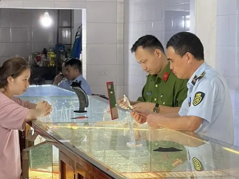 Doanh nghiệp tư nhân bị xử phạt vì buôn bán trang sức giả mạo