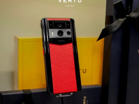 Vertu - "Trùm" điện thoại xa xỉ với giá hơn 2 tỷ/chiếc tăng hiện diện tại Việt Nam: Mở flagship store thứ 3 tại trung tâm Sài Gòn, tung dòng smatphone giá chỉ 100 triệu/chiếc gây sốt