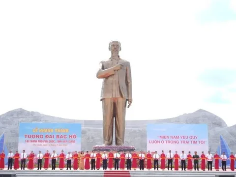 Khánh thành tượng đài Bác Hồ tại Tp.Phú Quốc, tỉnh Kiên Giang