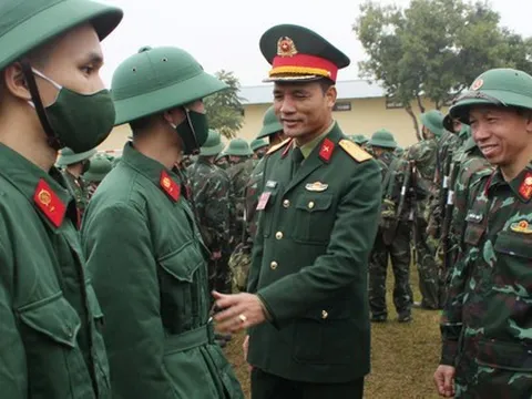 Bổ nhiệm Phó Tham mưu trưởng giữ chức Phó Tư lệnh kiêm Tham mưu trưởng Quân khu