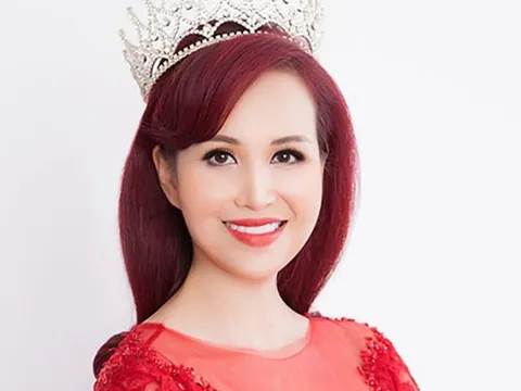 Nàng hậu giỏi ngoại ngữ nhất showbiz Việt, và cuộc sống như mơ trong biệt thự hơn 1.000m2