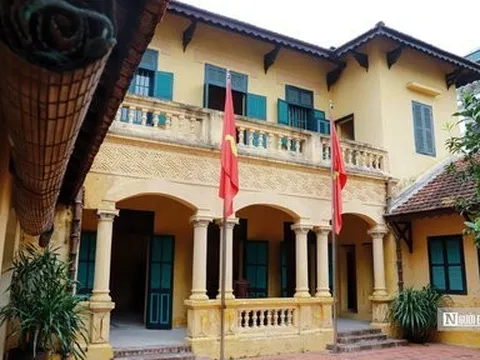 Thăm nơi Bác Hồ viết "Lời kêu gọi toàn quốc kháng chiến"