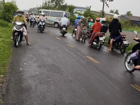 Long An: Đi bắt ếch, người đàn ông bị sét đánh tử vong