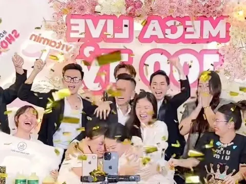 Chuyện gì đang xảy ra phía sau hàng loạt phiên livestream tiền tỷ, có phiên chạm tới 100 tỷ đồng chưa tới 1 ngày?
