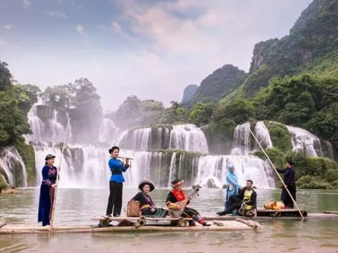 Thác Bản Giốc Cao Bằng lọt top 21 thác nước đẹp nhất thế giới