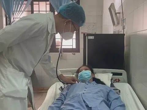 9 giờ căng thẳng cứu bệnh nhân đứt rời phế quản nguy kịch