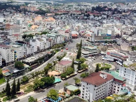 Liệu Đà Lạt và Bảo Lộc có phải hạ loại đô thị sau khi sáp nhập?