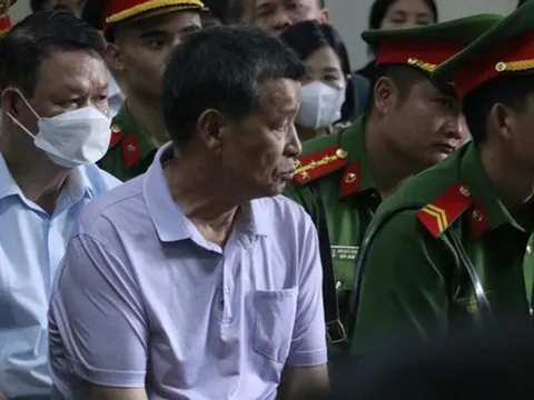 Vụ án liên quan nhiều cựu quan chức tỉnh Lào Cai: Bị cáo Nguyễn Mạnh Thừa cần trợ giúp y tế