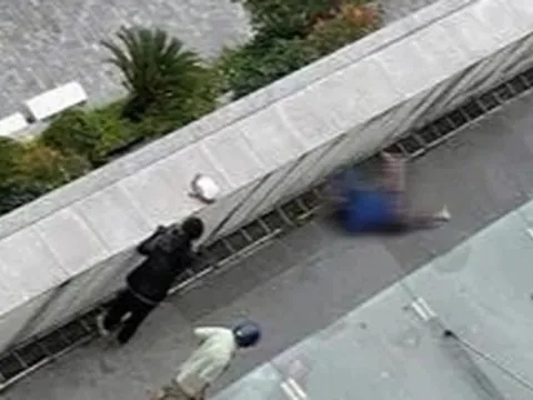 Người phụ nữ tử vong bất thường trên ban công tầng 3 chung cư