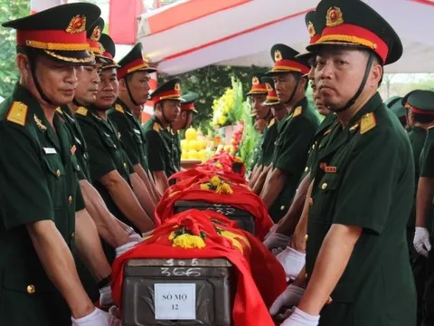 Nghệ An: Truy điệu, an táng 87 hài cốt liệt sĩ hy sinh tại Lào