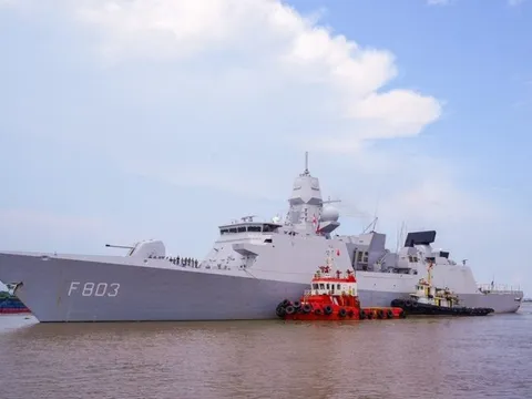Tàu hộ tống của Hải quân Hoàng gia Hà Lan thăm Hải Phòng