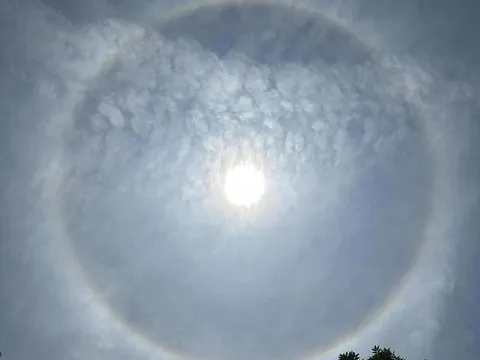 Quầng Mặt trời xuất hiện ở Đà Nẵng vào trưa 25/5