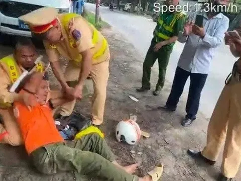 Bị lập biên bản vi phạm nồng độ cồn, người đàn ông say xỉn tát CSGT