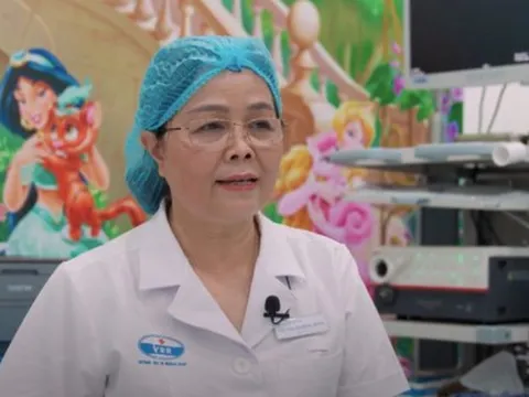 Bác sĩ chỉ ra những sai lầm khi cha mẹ vệ sinh tai cho trẻ