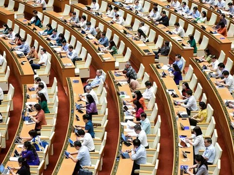 Ủy ban Thường vụ QH: Bỏ thẩm quyền tòa án được khởi tố vụ án tại phiên toà