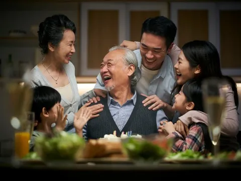 Vì sao người trẻ thành đạt dần chọn sống theo gia đình đa thế hệ