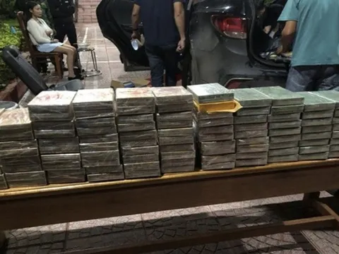Triệt phá đường dây ma tuý "khủng" xuyên quốc gia, thu giữ 100 bánh heroin