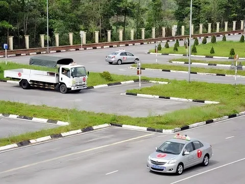 Sau 2 ngày nữa, người đi thi bằng lái xe nhất định phải biết những quy định mới này