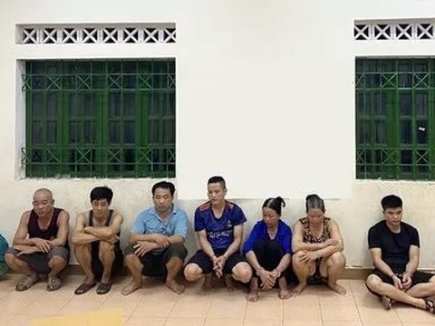 Quảng Ninh: 3 phụ nữ bị khởi tố vì máu me “đỏ đen”