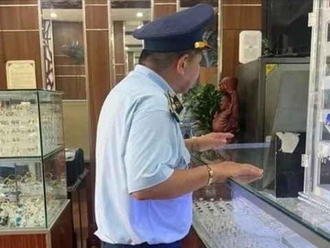 Một doanh nghiệp kinh doanh vàng bị xử phạt hơn 200 triệu đồng