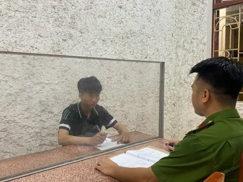 Hoà Bình: Tạm giữ nam thanh niên lao xe vào chiến sĩ CSGT 