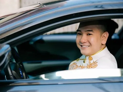 "Streamer giàu nhất Việt Nam" - Xemesis là ai?