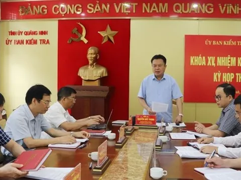 Thi hành kỷ luật Chủ tịch UBND thành phố; Chánh Thanh tra, Phó Chủ nhiệm Ủy ban Kiểm tra, Giám đốc Trung tâm phát triển quỹ đất,....