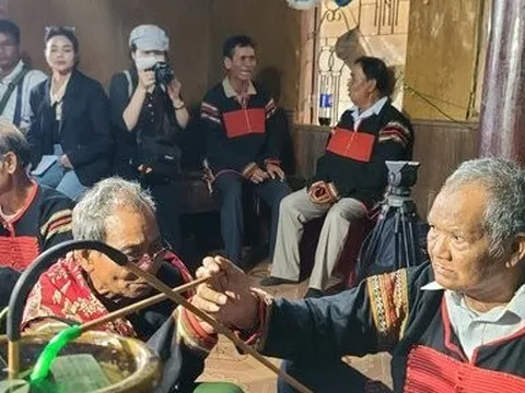 Đắk Lắk: Phục dựng nghi lễ cúng sức khỏe của người Ê Đê