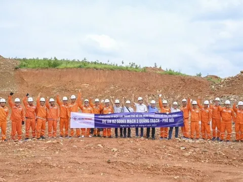 Đẩy nhanh tiến độ dự án đường dây 500kV mạch 3 qua tỉnh Nghệ An