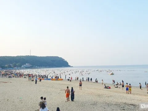 Hải Phòng: Địa phương gặp khó trong quản lý bãi tắm biển