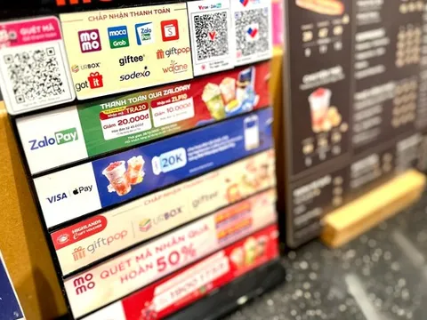 Cuộc đua "đốt tiền" của các ông lớn công nghệ: Các ví điện tử Momo, Zalo Pay đốt cả 10.000 tỷ vẫn càng ngày càng lỗ khi Shopee, Grab đã có lãi