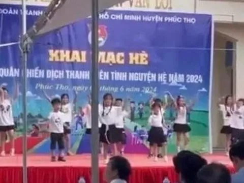 Hà Nội: Gạch vữa sập xuống sân khấu, 6 trẻ bị thương