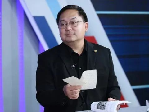 Ông Hoàng Nam Tiến: U50 đừng tự dằn vặt khi chưa được làm sếp, U40 phải đề cao tự học kẻo bị đào thải, U30 “nhảy” việc trong 2-3 năm là chuyện bình thường