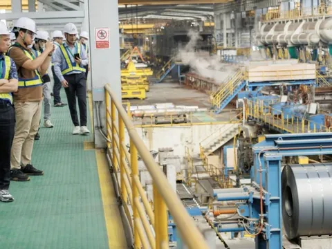 Hòa Phát đạt cột mốc chưa doanh nghiệp Việt Nam nào làm được, cổ phiếu neo vùng đỉnh hai năm