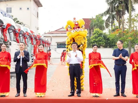 Hoàng Huy chính thức ra mắt xe đầu kéo Dongfeng GX 450 phiên bản “Rồng Thiêng”