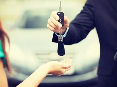 Truy tìm người phụ nữ có dấu hiệu lừa đảo thuê xe tự lái