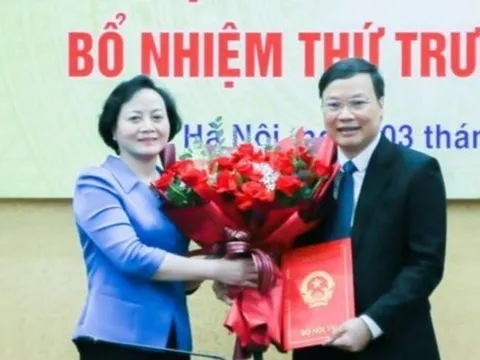 Thủ tướng bổ nhiệm 2 thứ trưởng, giao Quyền Chủ tịch UBND tỉnh