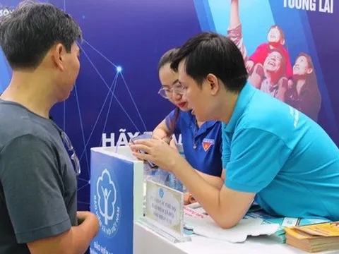 Đề xuất "khai tử" Sổ BHXH giấy từ 1-1-2026