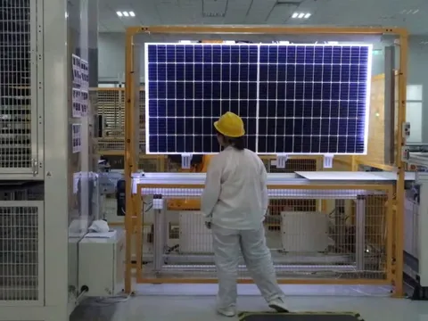 Nhiều công ty pin mặt trời Trung Quốc tại Việt Nam bất ngờ tạm ngừng sản xuất?