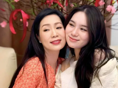 Bất ngờ con gái NSND Trịnh Kim Chi "lên chức" giám đốc ở tuổi 22